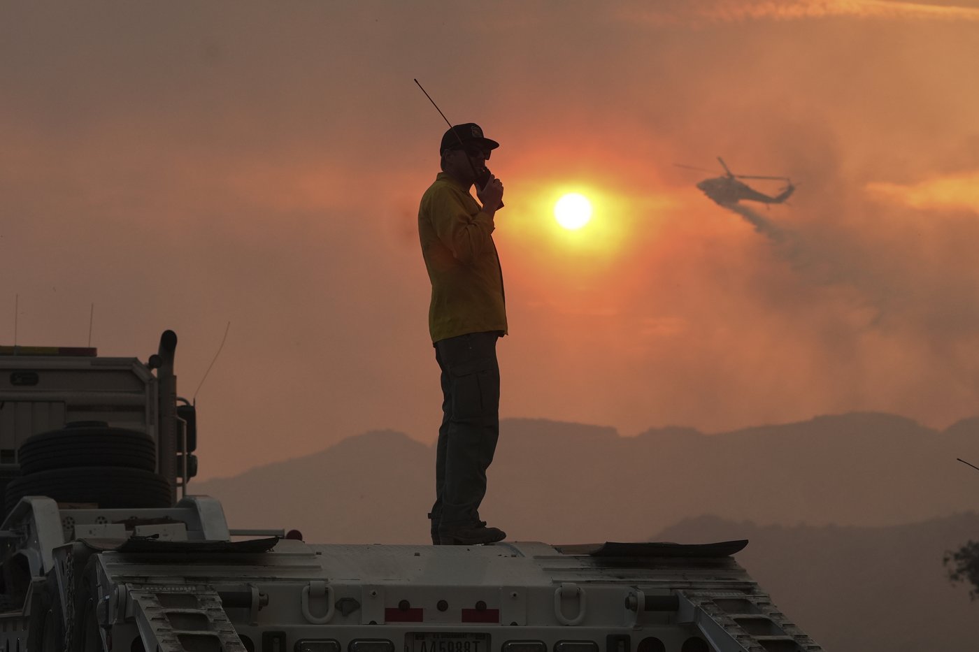 PHOTO COLLECTION: California Wildfires Hughes Fire | iNFOnews.ca PHOTO COLLECTION: California Wildfires Hughes Fire | iNFOnews.ca