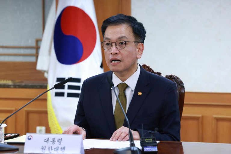 South Korea's ex-acting leader indicted over former president's martial law imposition | iNFOnews.ca