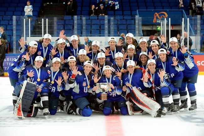 U.S. wins controversial women's hockey gold in 2-1 shootout win over Finland | iNFOnews.ca CP2141454939