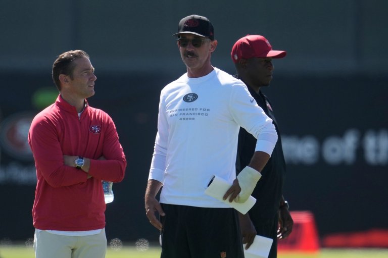 49ers coach Kyle Shanahan plans to coach the exhibition opener following car crash | iNFOnews.ca