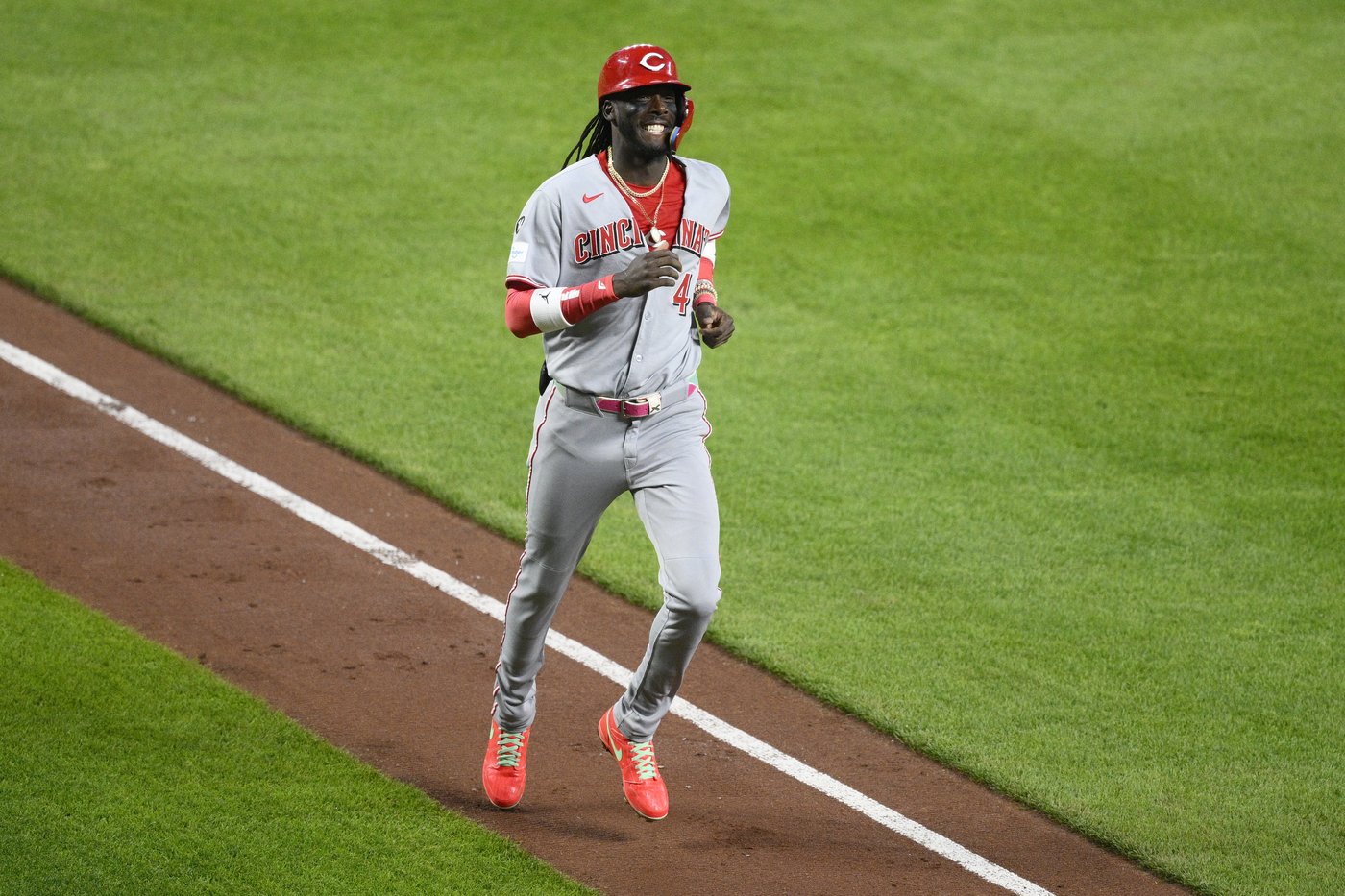 De La Cruz, McClain each hit a 3-run HR as Reds beat Orioles 8-3 | iNFOnews.ca