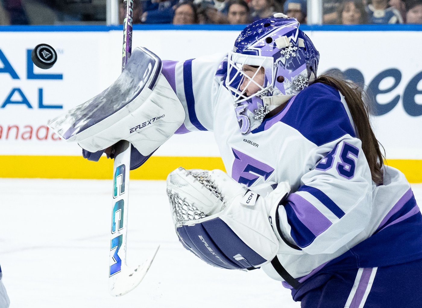 Rooney stops 19 shots to lead Minnesota Frost to 3-1 win over Vancouver Goldeneyes | iNFOnews.ca