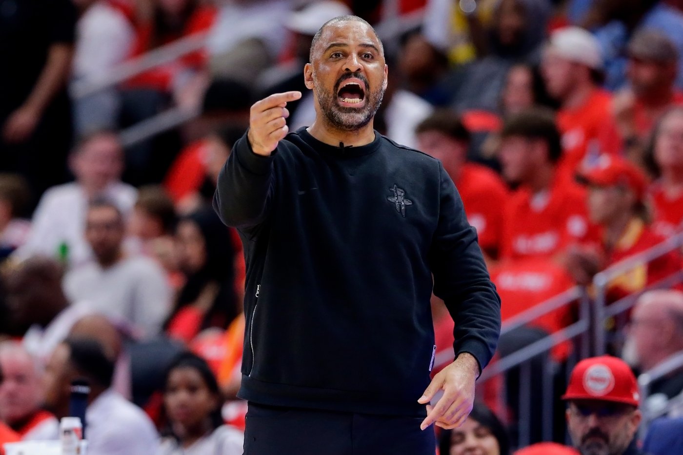 A 6-point lead, 30 seconds left, and a Rockets unraveling that flipped Game 3 | iNFOnews.ca