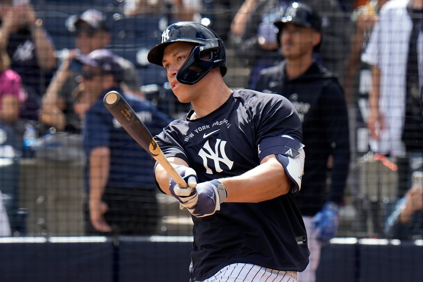 Yankees slugger Aaron Judge hits 2 HRs in spring debut | iNFOnews.ca
