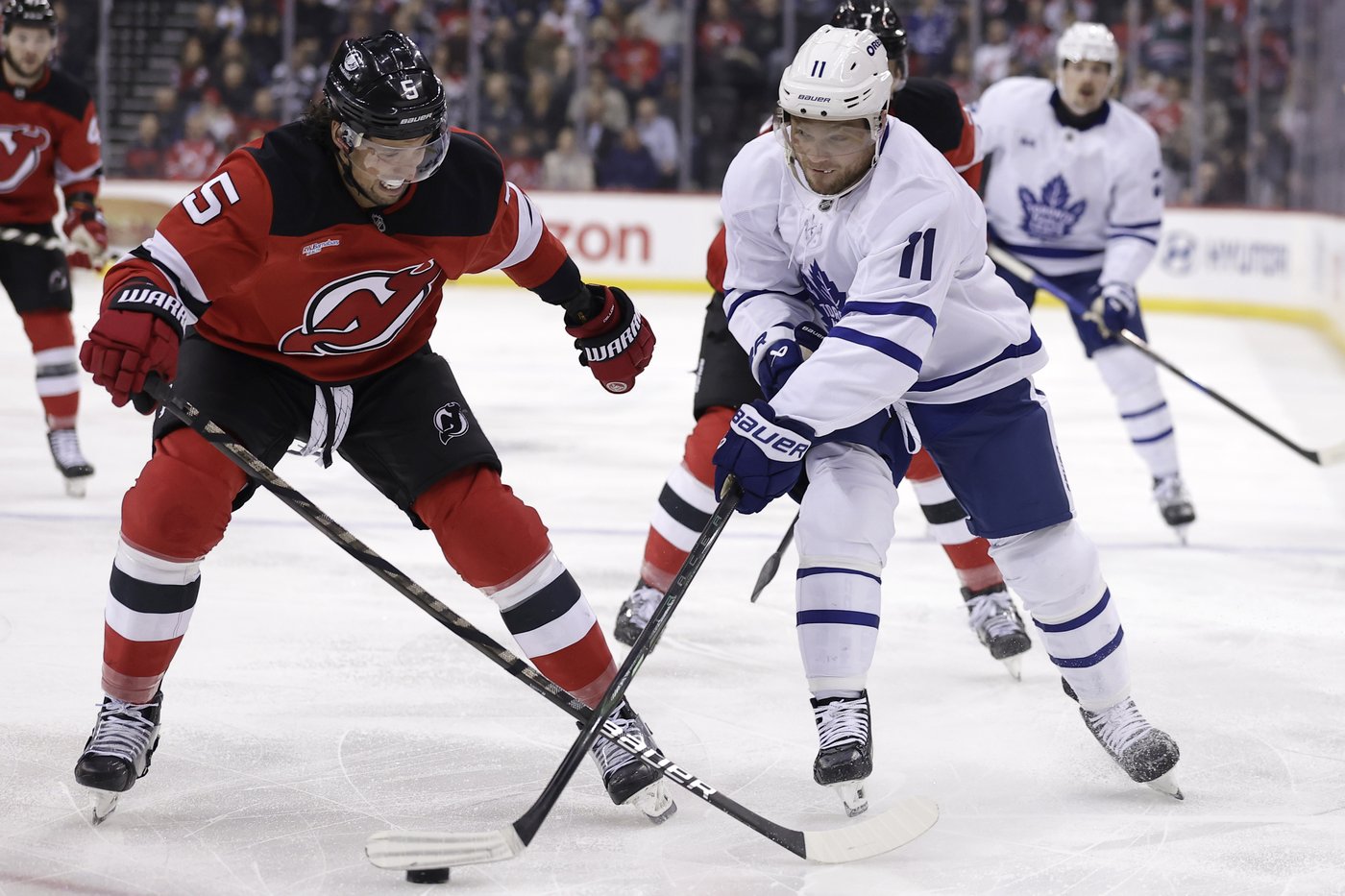 Matthews scores in overtime to lift Maple Leafs to 2-1 win over Devils | iNFOnews.ca