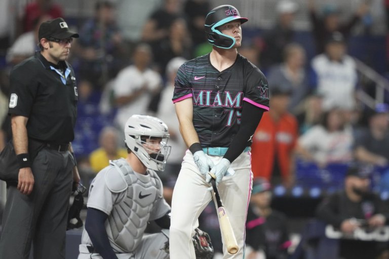 Johnston's two-run homer in 11th lifts Marlins to 6-4 win over Tigers | iNFOnews.ca