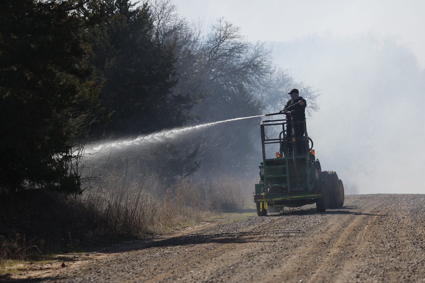 As Oklahoma reels from deadly wildfires, authorities warn of fresh fire threat | iNFOnews.ca