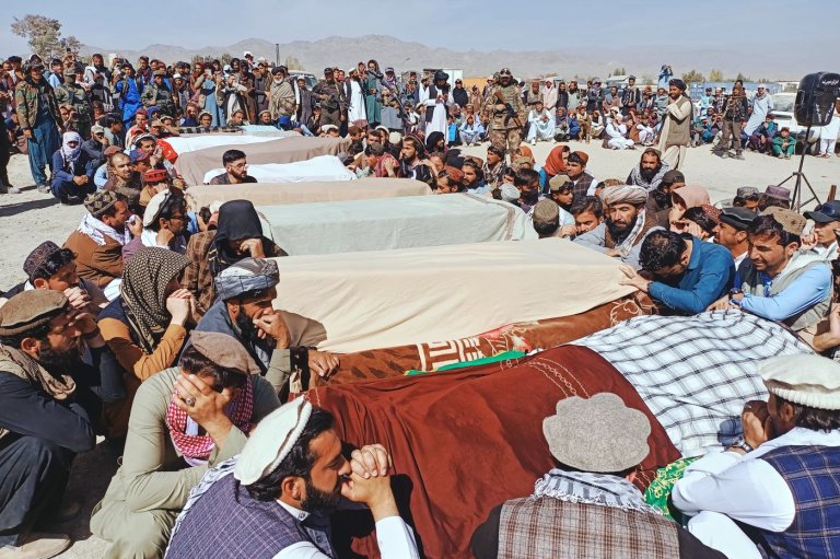 Afghanistan and Pakistan pledge to respect ceasefire after more than a week of deadly fighting | iNFOnews.ca