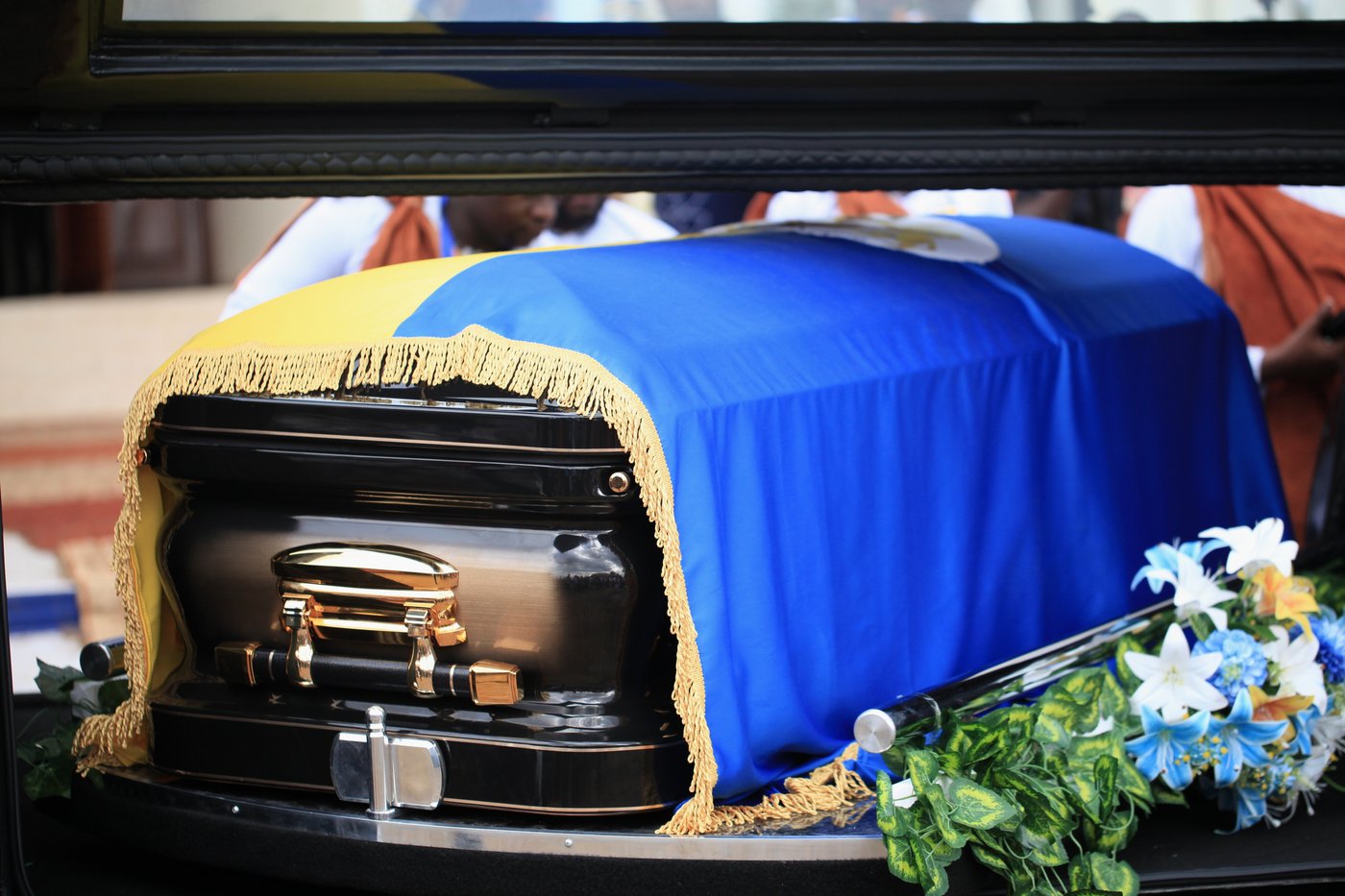 Uganda buries onetime 'boy king' whose death has sparked a succession battle | iNFOnews.ca