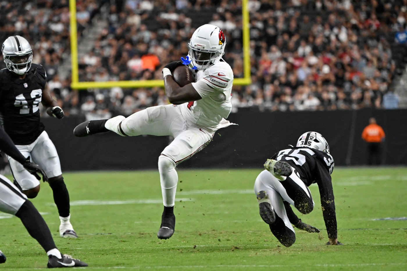 Cardinals rookie RB Jeremiyah Love will miss a week of practice with a sore ankle | iNFOnews.ca Cardinals rookie RB Jeremiyah Love will miss a week of practice with a sore ankle | iNFOnews.ca