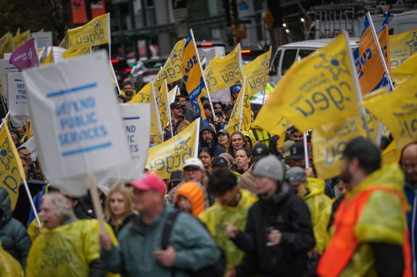 Unions converge in Vancouver in push for B.C. public service contract | iNFOnews.ca