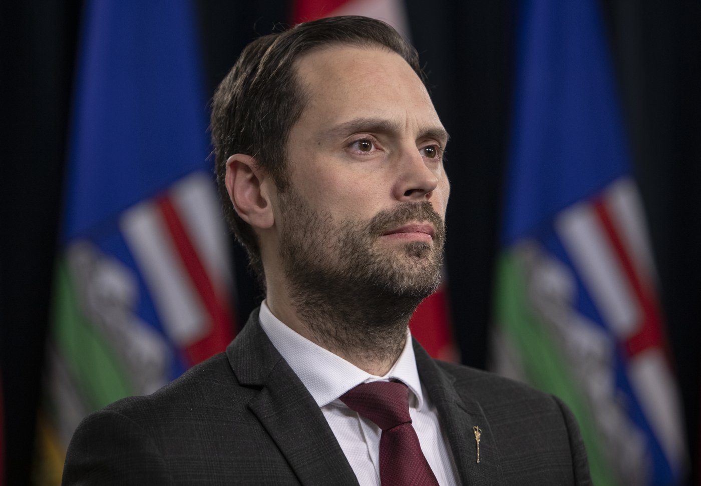 'Unsettling:' Minister says one patient attacked another at Edmonton emergency room | iNFOnews.ca 'Unsettling:' Minister says one patient attacked another at Edmonton emergency room | iNFOnews.ca