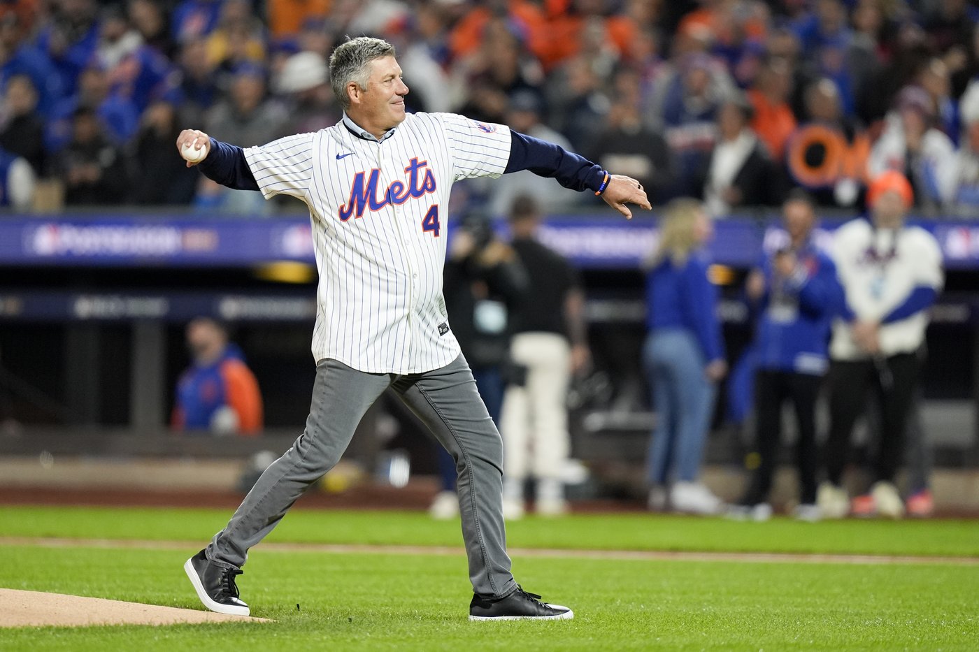 Robin Ventura fine with the grand slam that wasn't 25 years ago for the Mets in NLCS | iNFOnews.ca