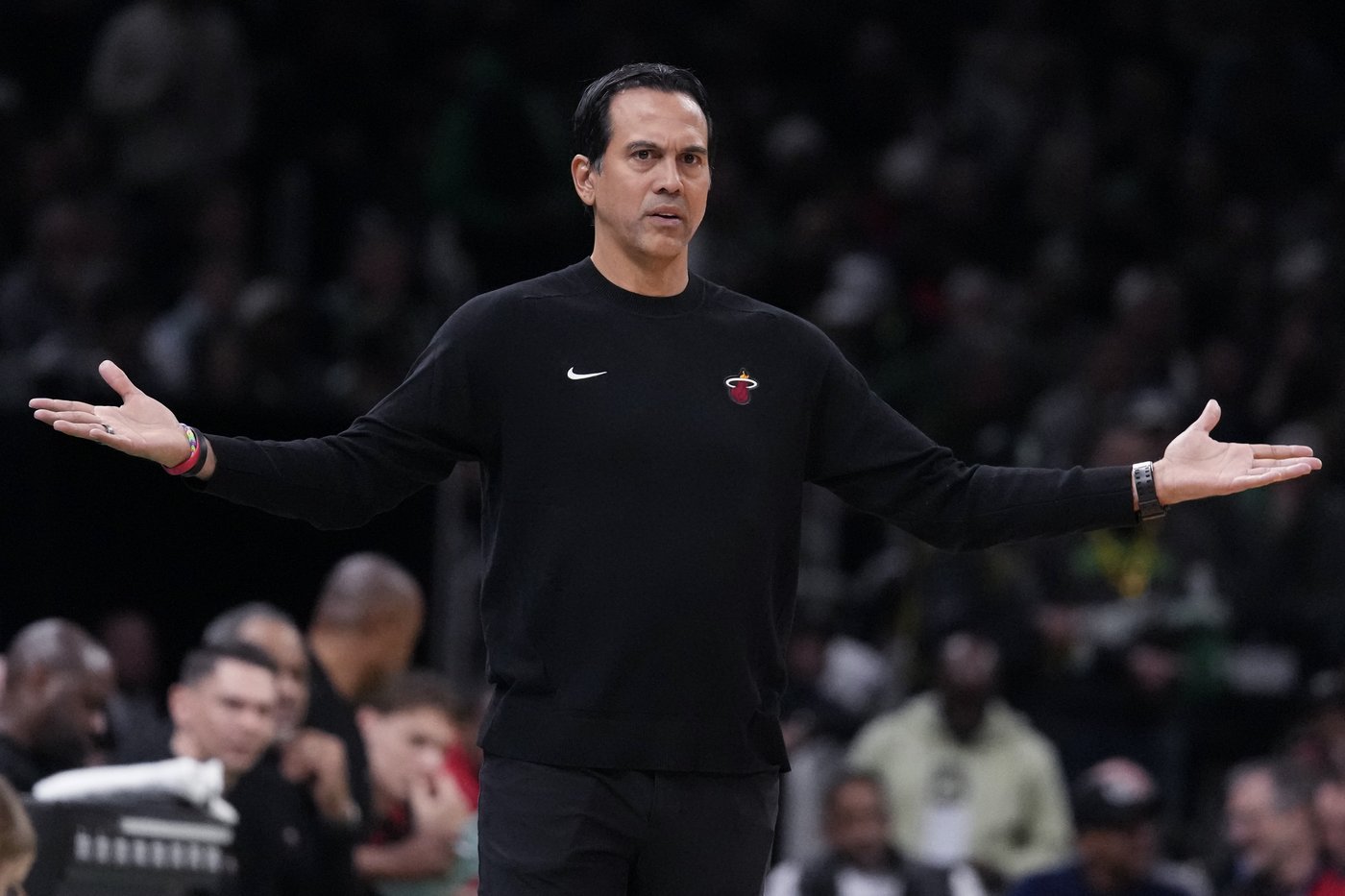 Brown scores 29, Pritchard adds 25 bench points to lead Celtics past Heat 108-89 | iNFOnews.ca Brown scores 29, Pritchard adds 25 bench points to lead Celtics past Heat 108-89 | iNFOnews.ca