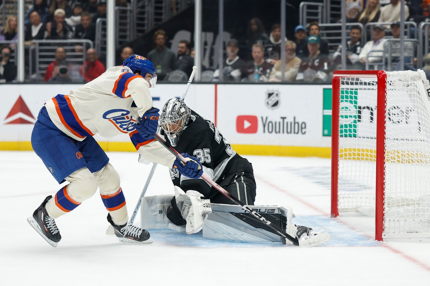 McDavid's 3-point first period propels Oilers past winless Kings 4-1 for 5th straight win | iNFOnews.ca McDavid's 3-point first period propels Oilers past winless Kings 4-1 for 5th straight win | iNFOnews.ca