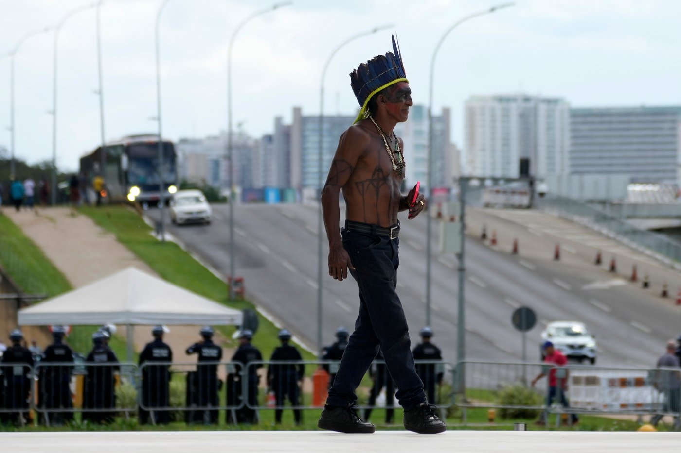 Photos of Brazilian Indigenous people as they unite to demand land rights | iNFOnews.ca