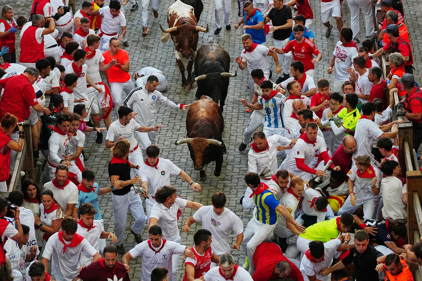 2 Spaniards gored as the San Fermin bull run festival concludes | iNFOnews.ca 2 Spaniards gored as the San Fermin bull run festival concludes | iNFOnews.ca