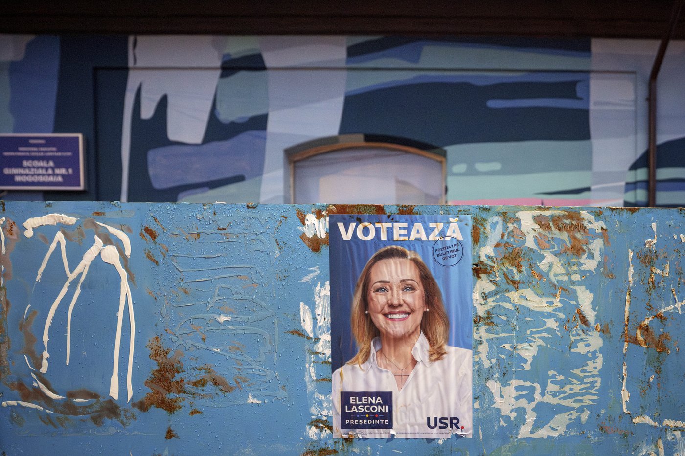 Romania's pro-Western parties agree to form a majority government after political turmoil | iNFOnews.ca Romania's pro-Western parties agree to form a majority government after political turmoil | iNFOnews.ca