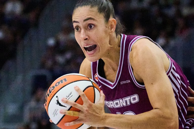 Salaun comes off bench to score 24 points as Valkyries topple the Tempo 96-79 | iNFOnews.ca