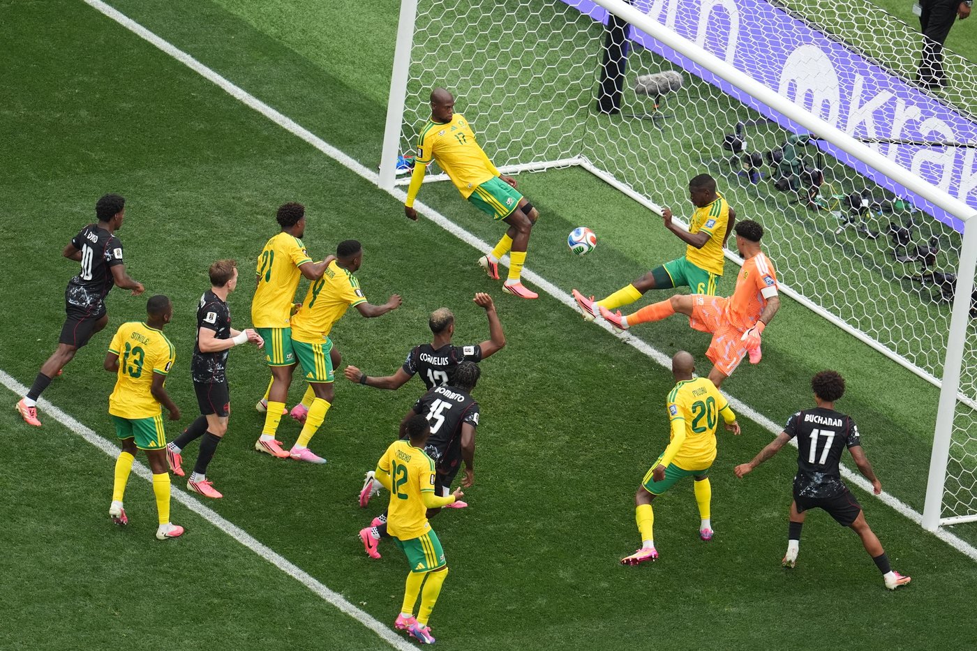 Canada defeats South Africa 1-0 in first round of 32 match on World Cup Day 18, in photos | iNFOnews.ca