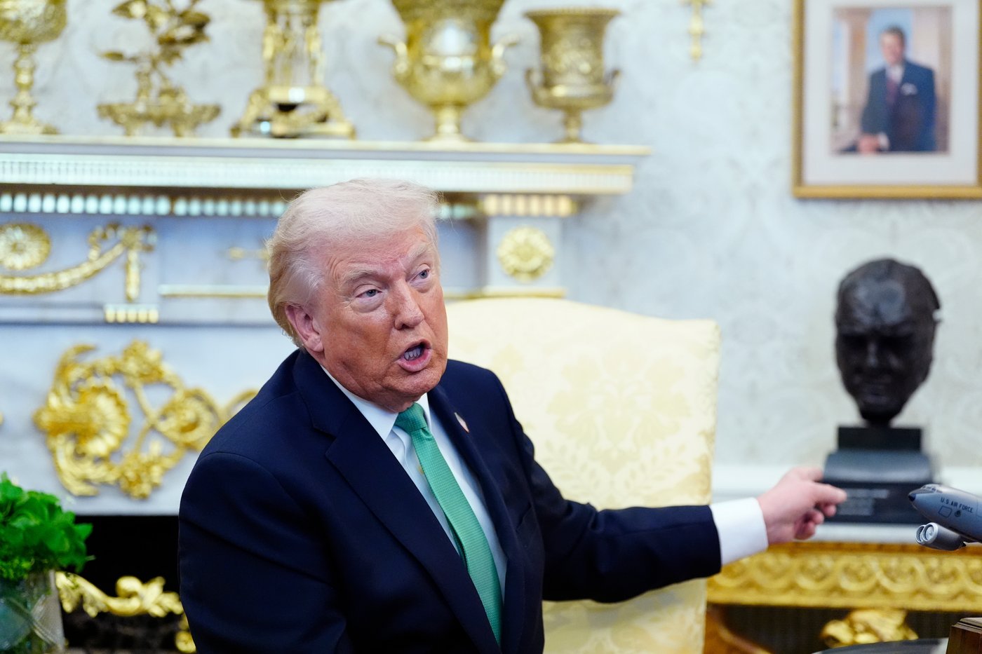 Trump delays China trip until next month to focus on the war in Iran | iNFOnews.ca