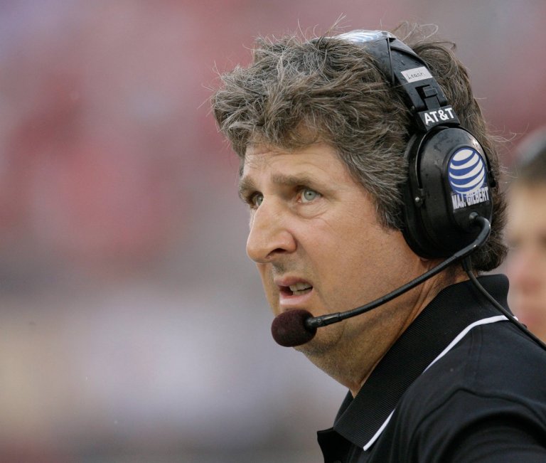 Offensive mastermind Mike Leach, who died in 2022, heads ballot for College Football Hall of Fame | iNFOnews.ca
