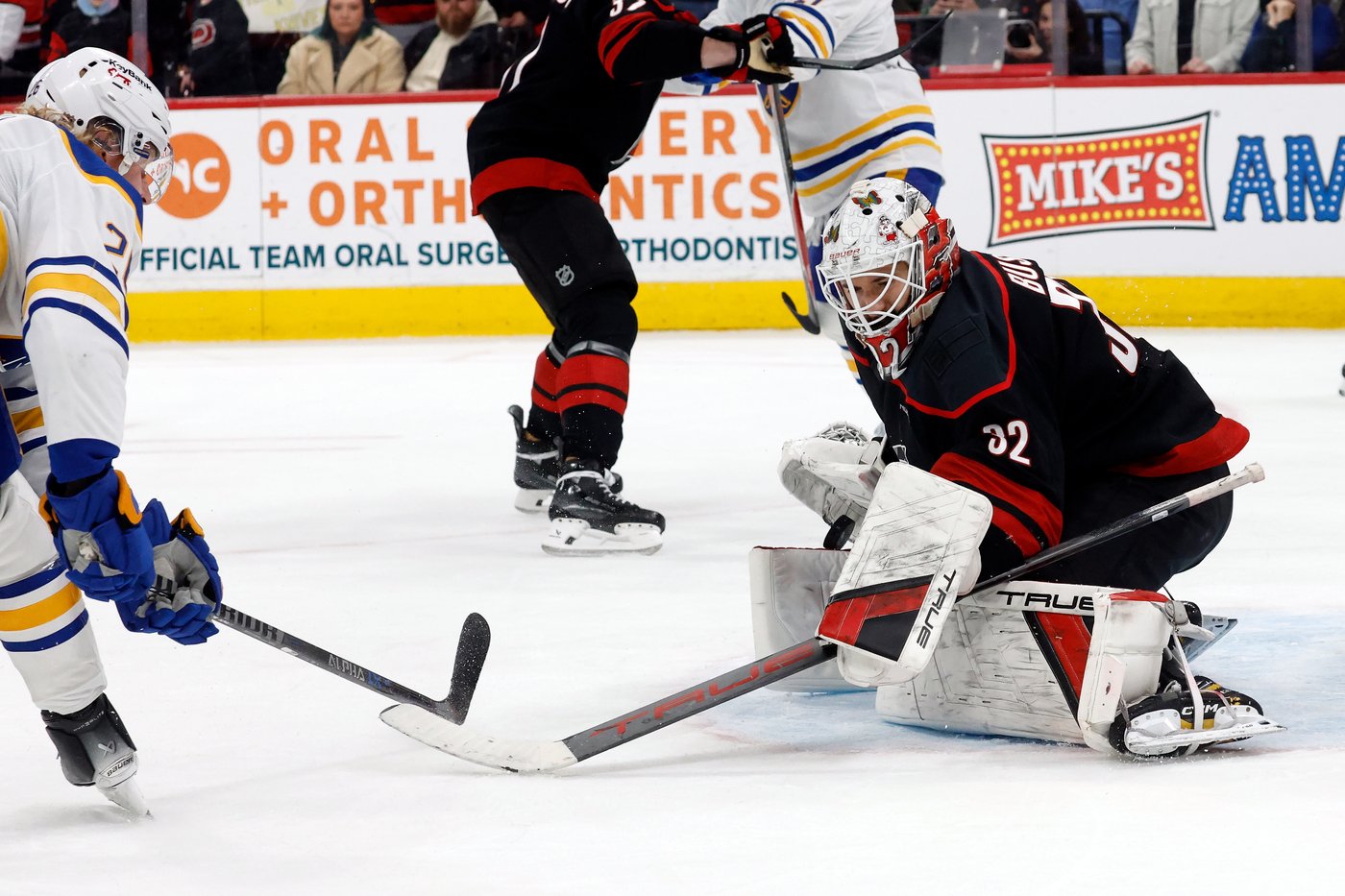 NHL roundup: Brandon Bussi makes 17 saves as Hurricanes edge Sabres 2-1 | iNFOnews.ca