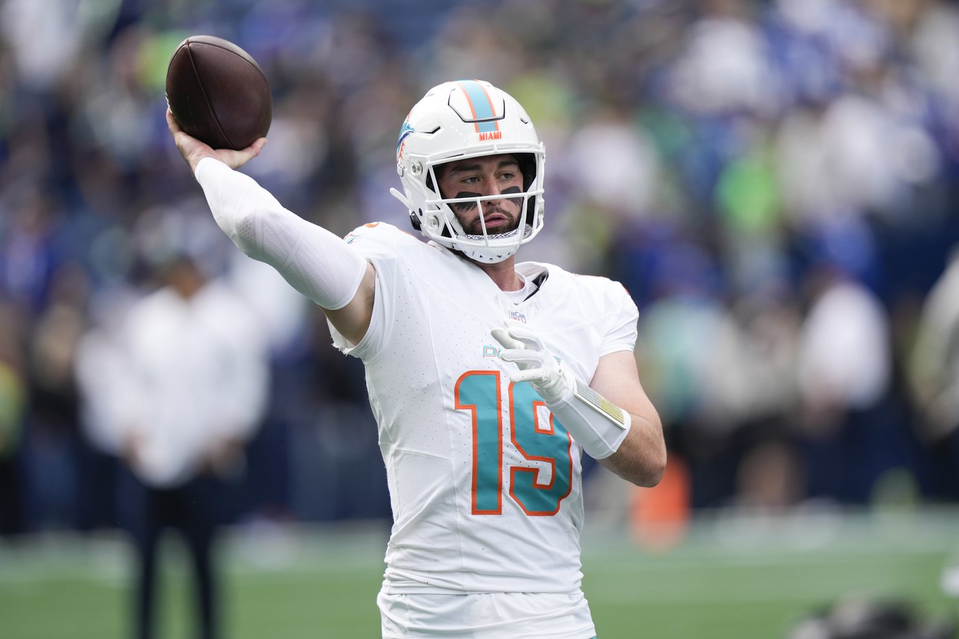 Dolphins dealing with another QB injury after Skylar Thompson leaves in the 2nd half vs. Seahawks | iNFOnews.ca
