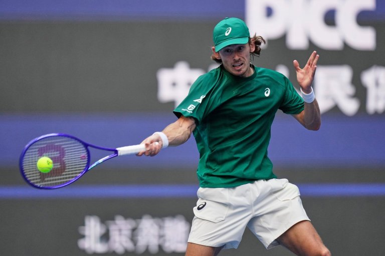 Alex de Minaur advances to third round at the Shanghai Masters, Andrey Rublev out | iNFOnews.ca