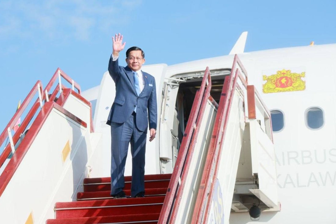 Myanmar military leader arrives in Malaysia as repatriations draw criticism | iNFOnews.ca Myanmar military leader arrives in Malaysia as repatriations draw criticism | iNFOnews.ca