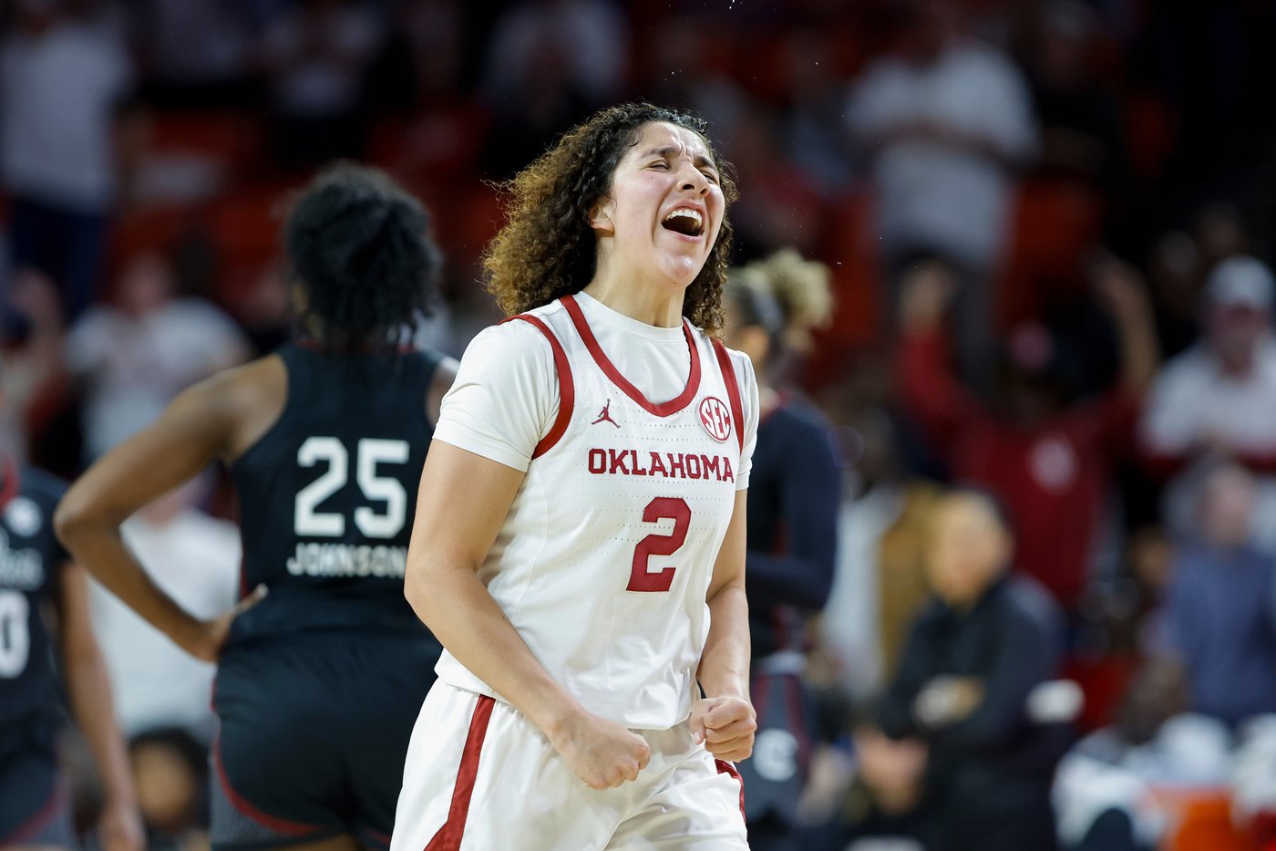 Oklahoma's Chavez earns Dawn Staley's respect with 15 points in OT to stun No. 2 South Carolina | iNFOnews.ca
