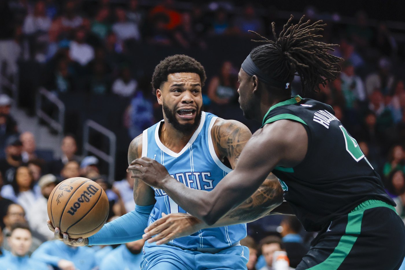 Tatum scores 32, Celtics pull away to beat Hornets 124-109 after 2 Charlotte players ejected | iNFOnews.ca Tatum scores 32, Celtics pull away to beat Hornets 124-109 after 2 Charlotte players ejected | iNFOnews.ca