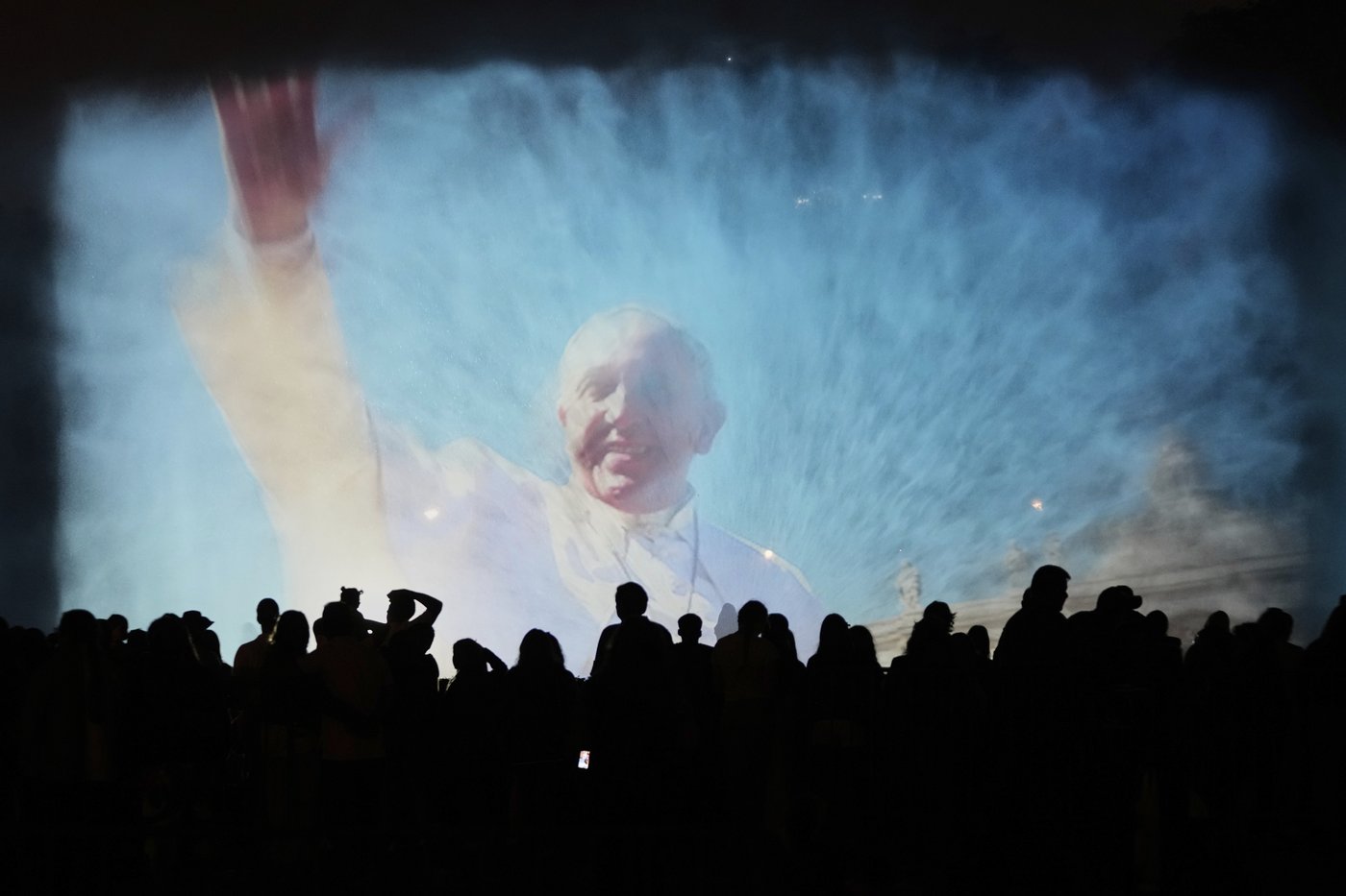 PHOTO COLLECTION: Depictions of Pope Francis | iNFOnews.ca