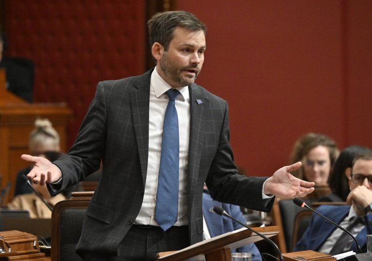 Parti Québécois leader worries — without proof — that Ottawa is spying on his party | iNFOnews.ca