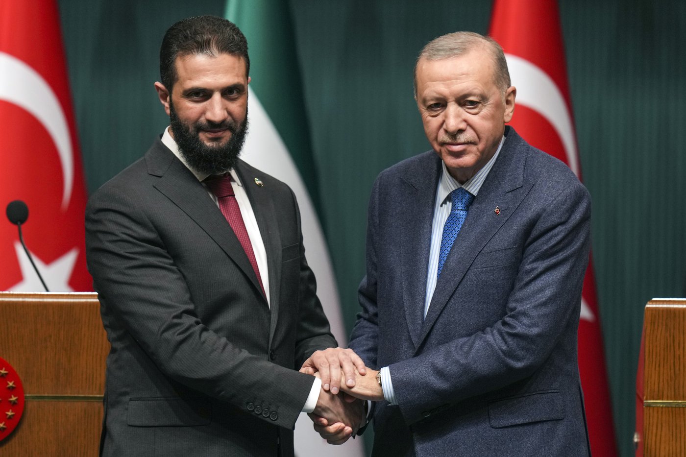 Syria's interim leader holds talks with key ally Turkey on his second international trip | iNFOnews.ca