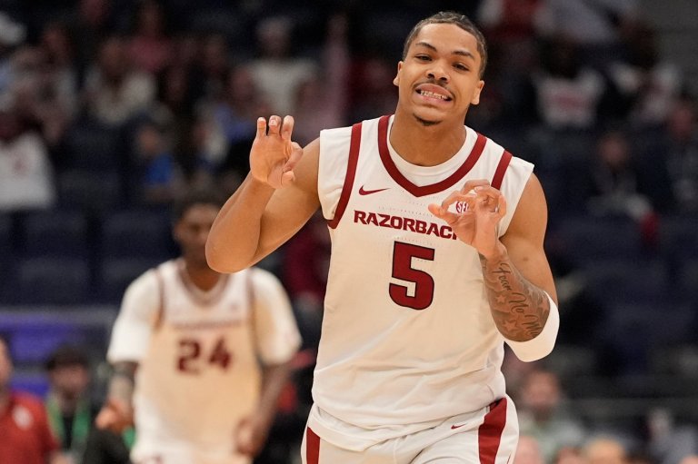Acuff Jr. scores 37 as No. 17 Arkansas holds off Oklahoma to reach SEC Tournament semis | iNFOnews.ca