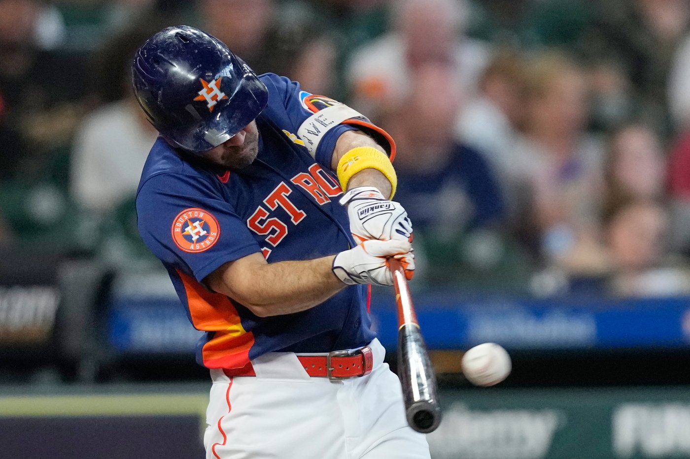 Nolan Arenado’s 2-run homer lifts the Diamondbacks past the Astros 3-2 | iNFOnews.ca Nolan Arenado’s 2-run homer lifts the Diamondbacks past the Astros 3-2 | iNFOnews.ca