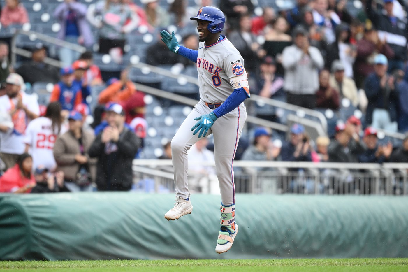 Mets beat Nationals 7-1 behind 2 homers from Mauricio and 3-run drive by Ewing | iNFOnews.ca Mets beat Nationals 7-1 behind 2 homers from Mauricio and 3-run drive by Ewing | iNFOnews.ca