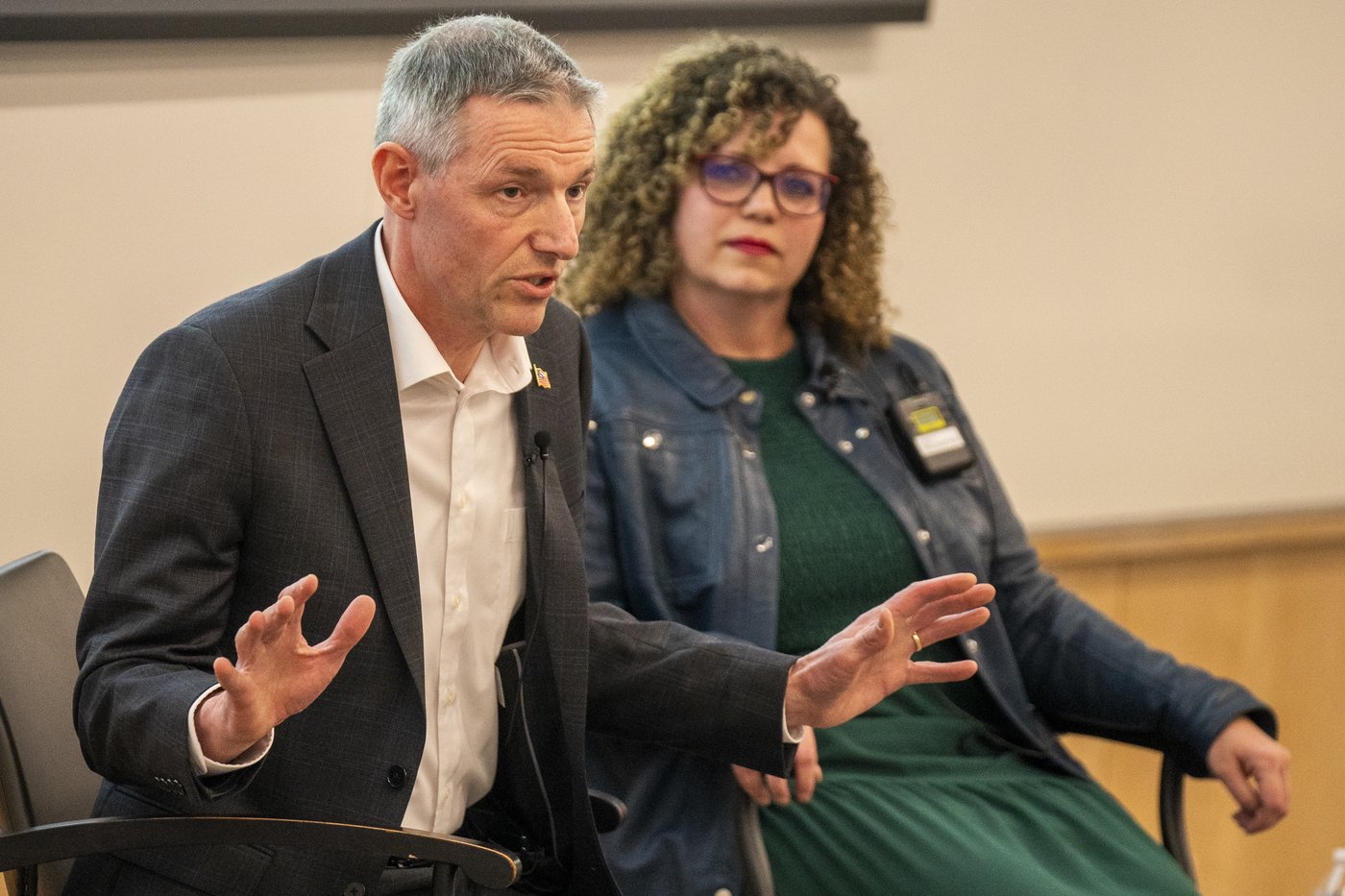 Utah Rep. Maloy offers tepid criticism of some White House spending cuts at town hall | iNFOnews.ca Utah Rep. Maloy offers tepid criticism of some White House spending cuts at town hall | iNFOnews.ca