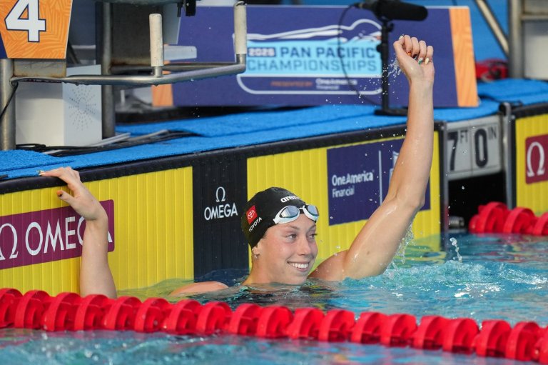 Walsh blazes to 50 fly win as the US opens Pan Pacs with 3 sweeping 1-2 finishes | iNFOnews.ca