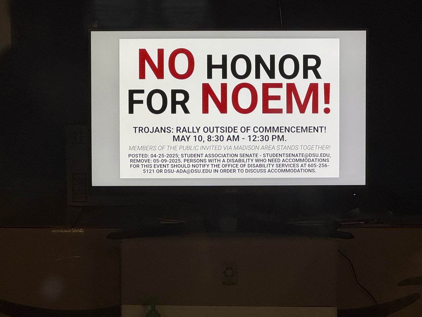 South Dakota students weigh protest against university honors for homeland security chief Noem | iNFOnews.ca South Dakota students weigh protest against university honors for homeland security chief Noem | iNFOnews.ca