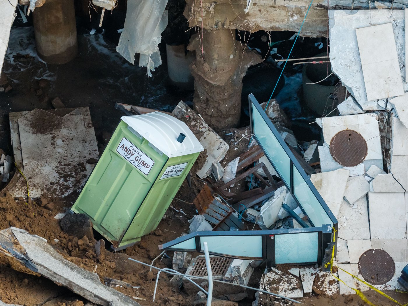 Driveway of coastal mansion owned by Nicolas Cage collapses | iNFOnews.ca Driveway of coastal mansion owned by Nicolas Cage collapses | iNFOnews.ca