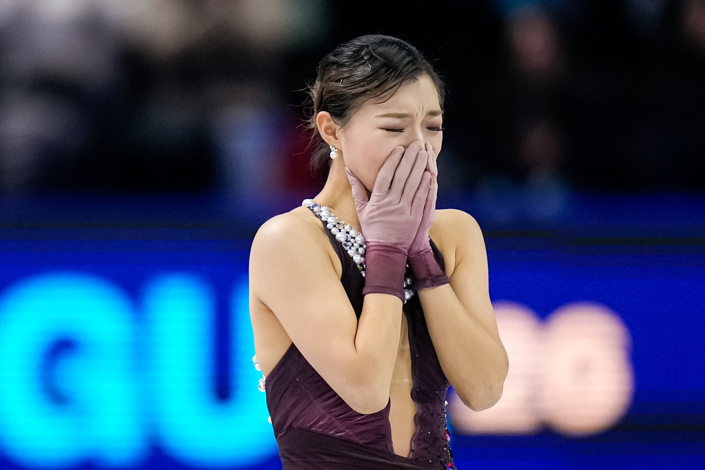 Kaori Sakamoto signs off with a 4th world figure skating title before retirement | iNFOnews.ca