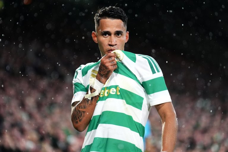 Celtic coughs up 4-goal lead in humiliating Champions League exit in qualifying playoffs | iNFOnews.ca