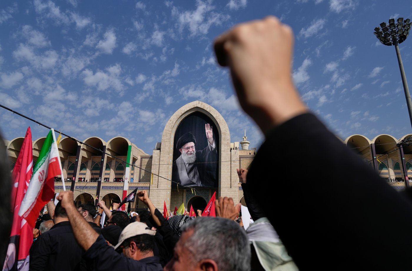 A look at the dayslong funeral for late Supreme Leader Khamenei in Iran and Iraq, in photos | iNFOnews.ca