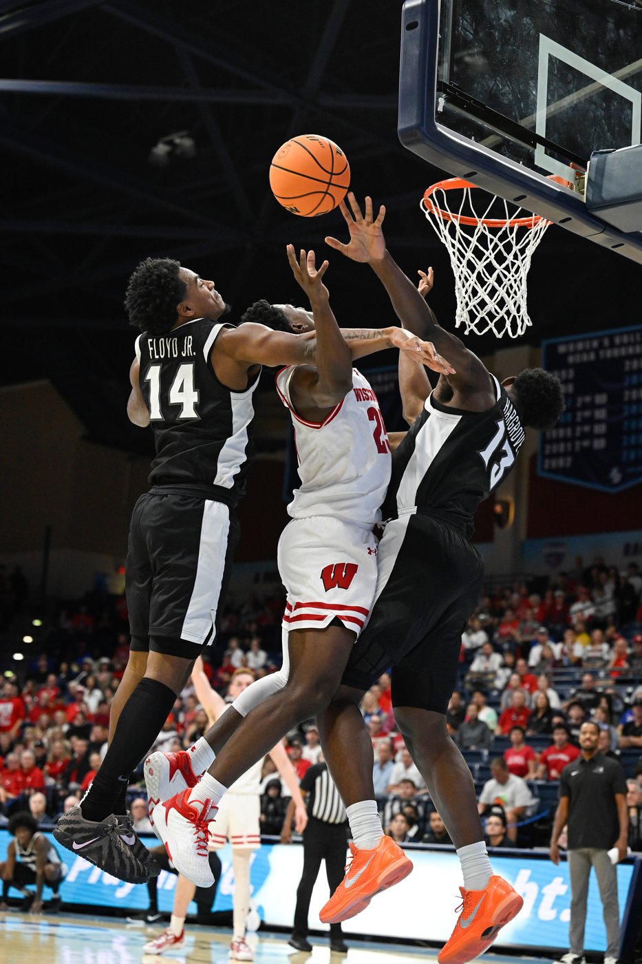 Boyd's career-high 36 points lead Wisconsin by Providence 104-83 in Rady Children’s Invitational | iNFOnews.ca