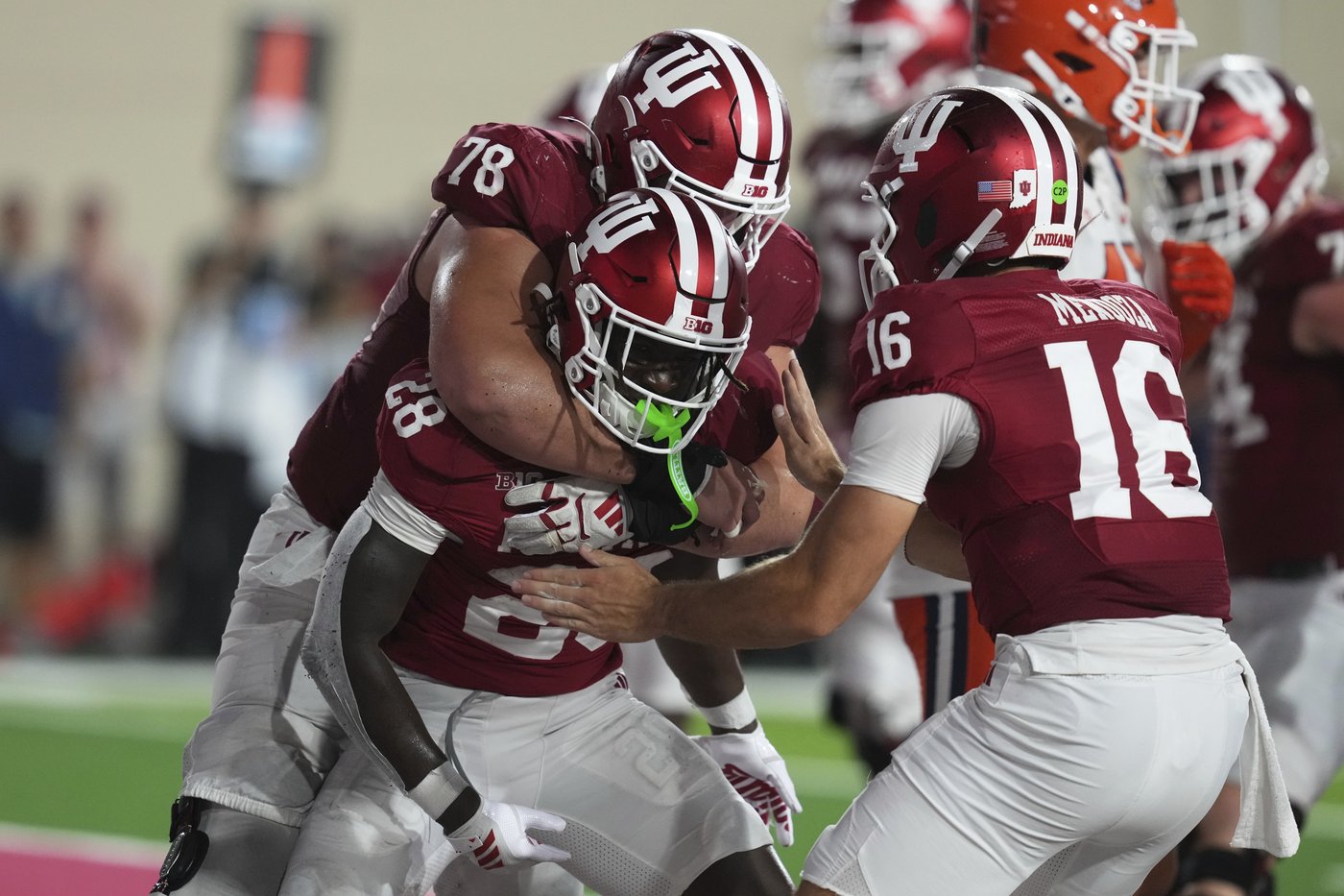 Impressive 63-10 rout over Illinois helps Indiana climb to No. 11, but will it silence the doubters? | iNFOnews.ca