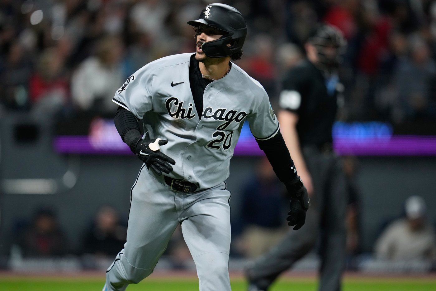 Peters draws key walk after 18-pitch plate trip, White Sox down Guardians 7-3, stay atop AL Central | iNFOnews.ca Peters draws key walk after 18-pitch plate trip, White Sox down Guardians 7-3, stay atop AL Central | iNFOnews.ca