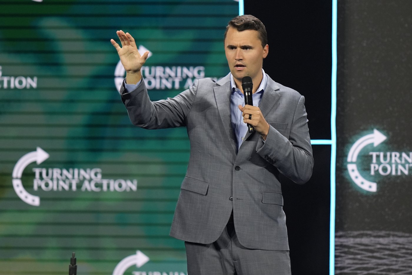 Charlie Kirk, who helped build support for Trump among young people, dies after campus shooting | iNFOnews.ca Charlie Kirk, who helped build support for Trump among young people, dies after campus shooting | iNFOnews.ca