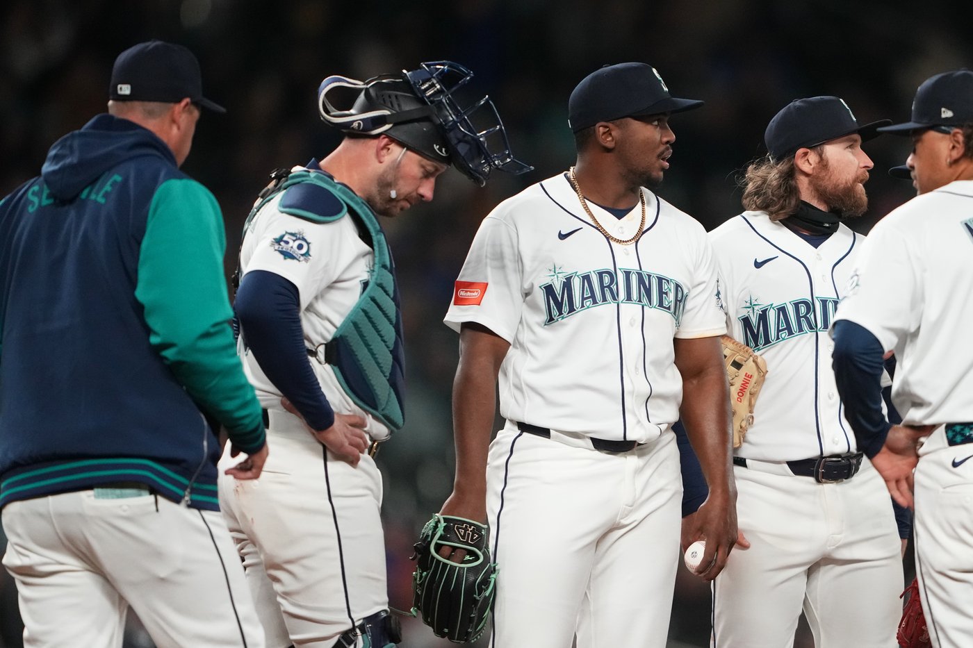 Cal Raleigh, the 2025 AL MVP runner-up, walks it off for Mariners in 2-1 win against Yankees | iNFOnews.ca Cal Raleigh, the 2025 AL MVP runner-up, walks it off for Mariners in 2-1 win against Yankees | iNFOnews.ca
